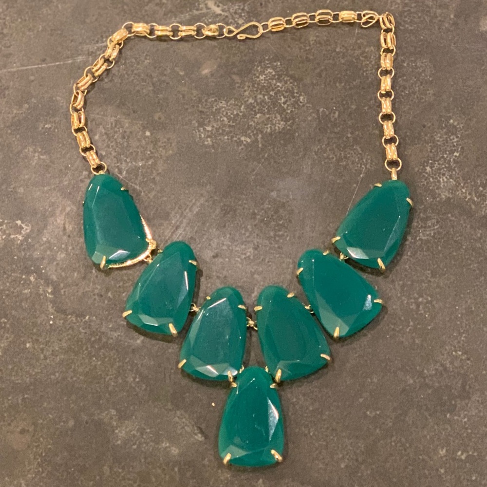 Kendra Scott emerald green necklace
